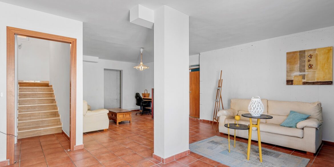 o_1irpuf55o13a0hp1lj1ndr1aav3m