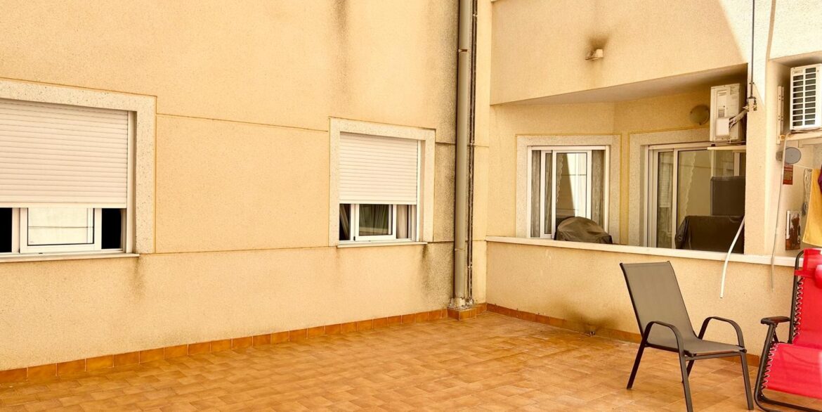 o_1is8naki31ff1fs213101i4t1c1k3j