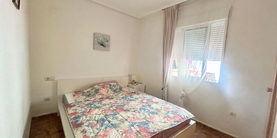 o_1is8naki36bj1ri837m1tl6di736