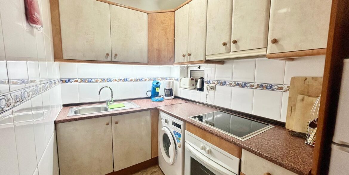 o_1is8naki38347haqlg10u1bh639