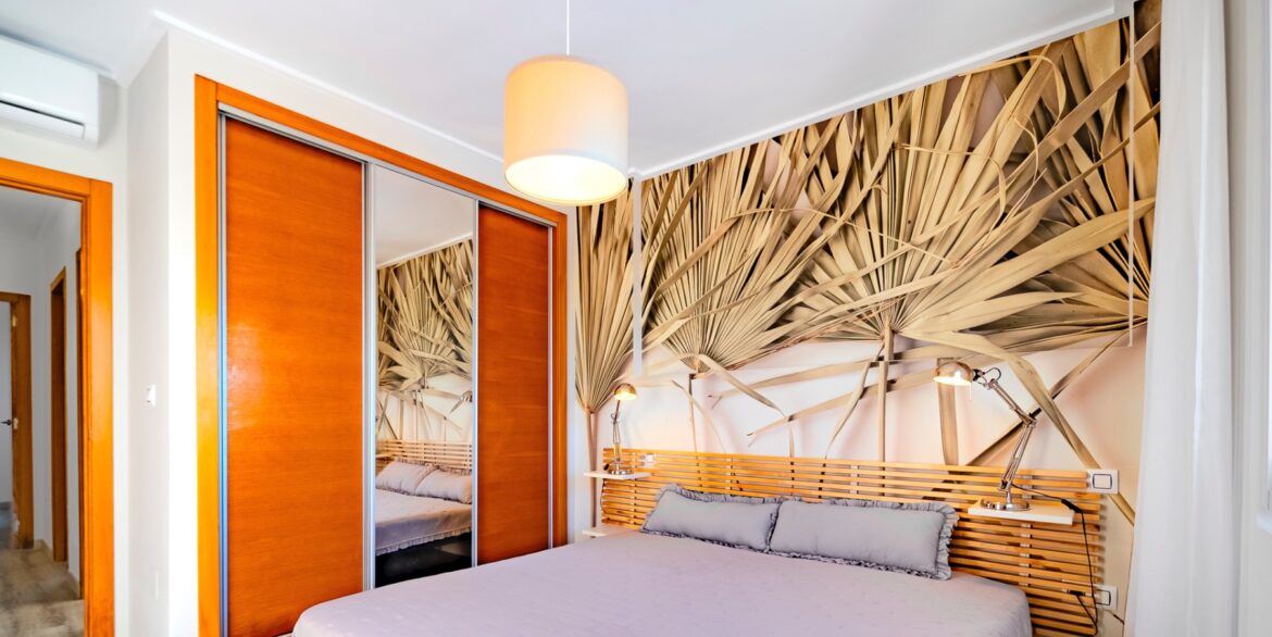 o_1isnk17ut1bdt6uv3kv16fqp8k2j