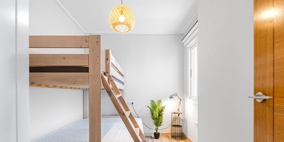 o_1isnk17ut1d3pu5j13t8nm12ki2n