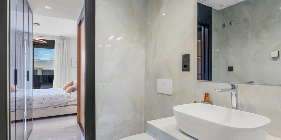 o_1isnlibcl6o81smoqs2kekeq636