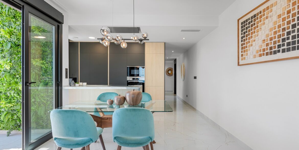 o_1isnlibclqn5afkli67s1tmf3k