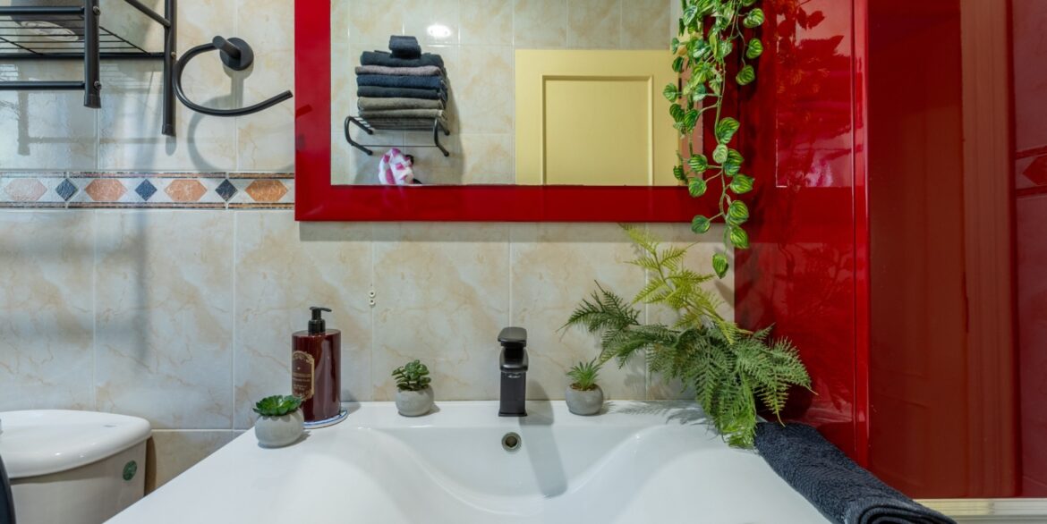 o_1ist7m5v815vj15k3tu515oj18gk4o