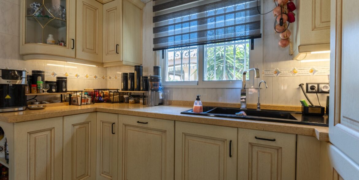 o_1ist7m5v81r1v1i8gs311puu1lq94t