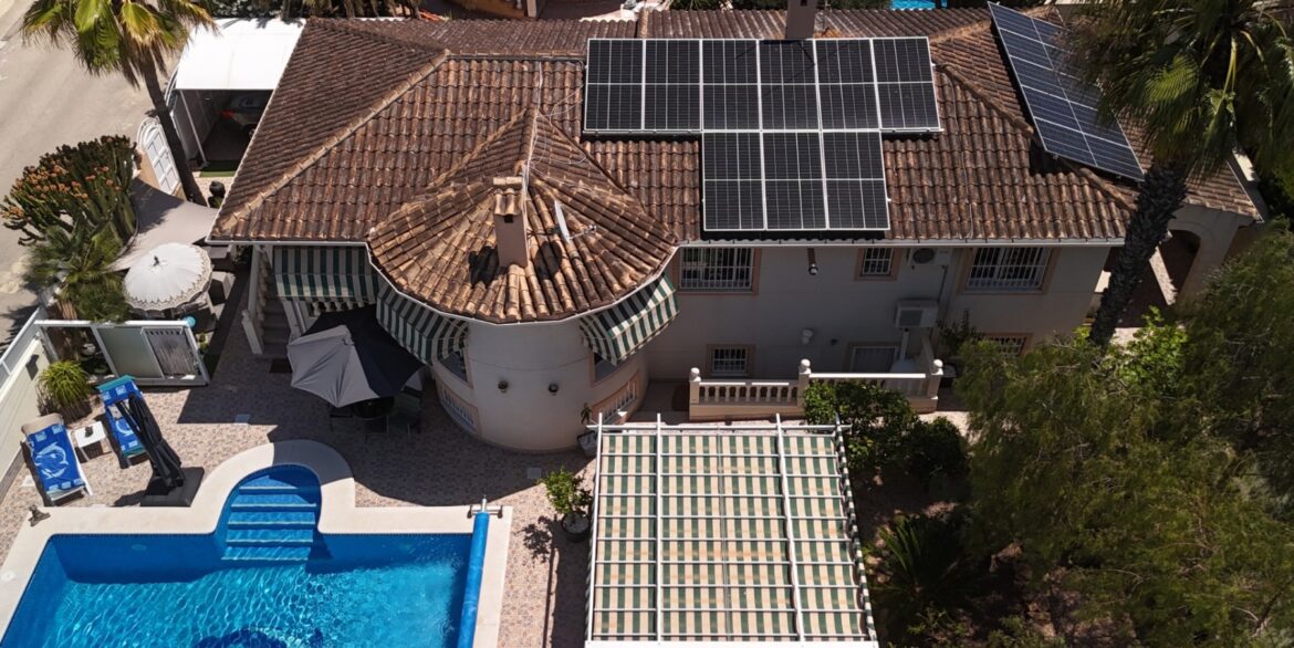 o_1ist7m5v81v531rb11seuf9qge24c