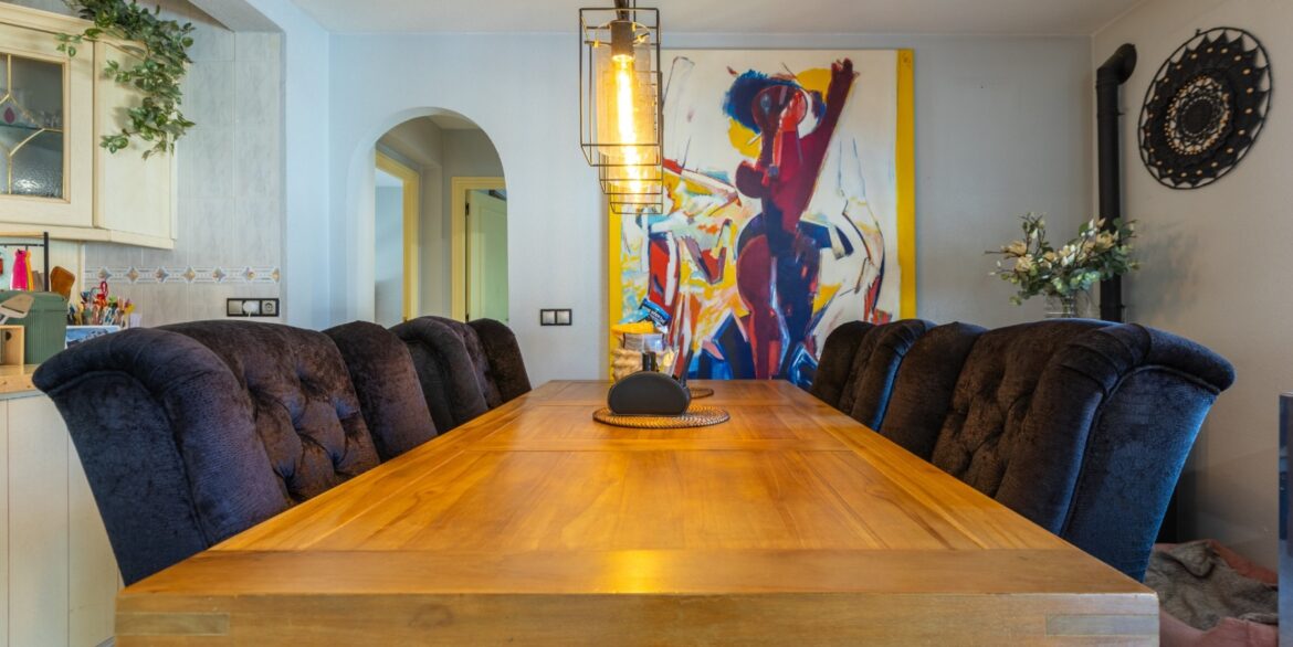 o_1ist7m5v8s5i13pv1tpq1i1hp2n59