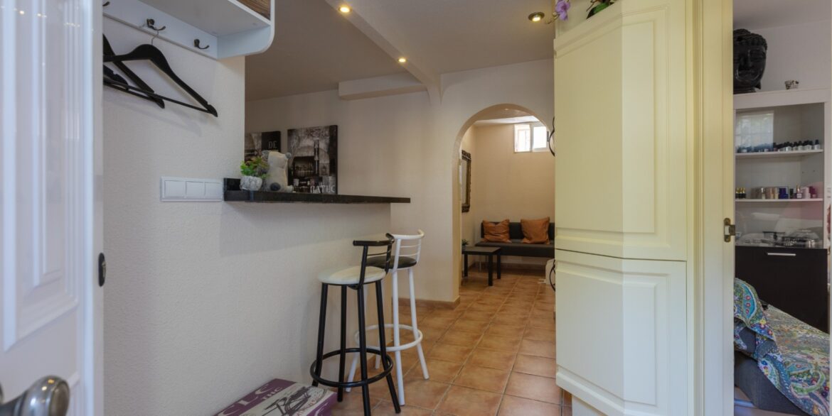 o_1ist7m5v91gicivfhmd1ghh1gl95p