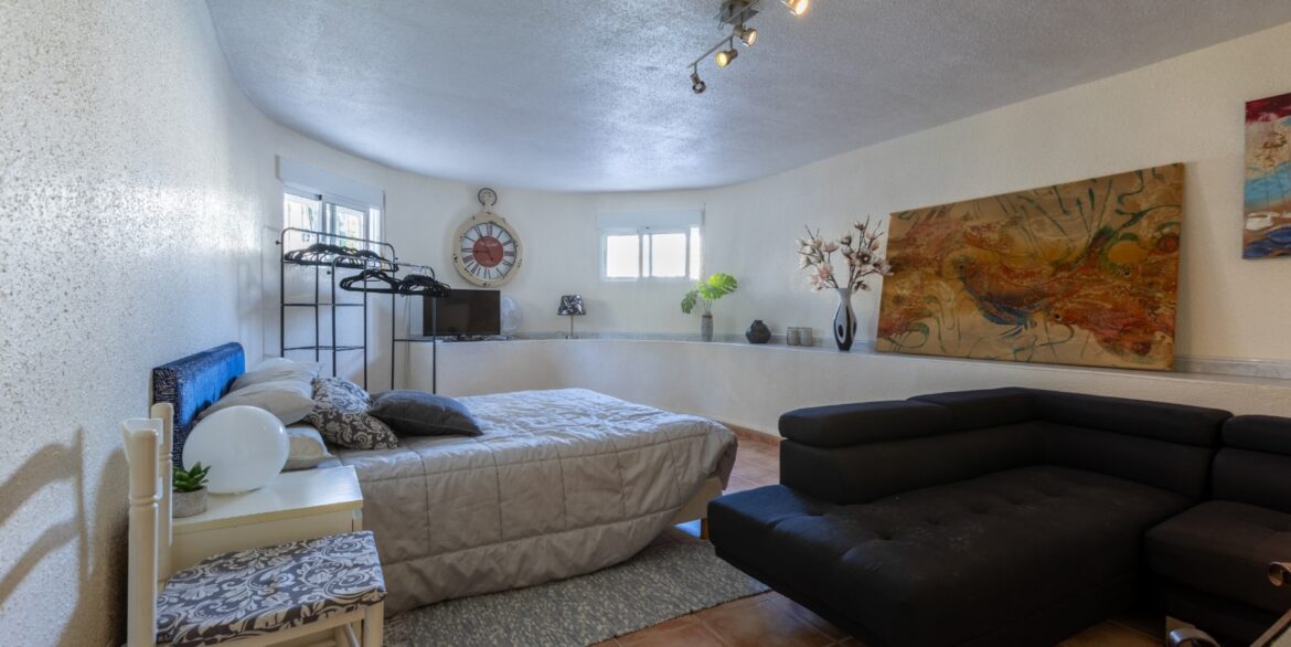 o_1ist7m5v91lkpvbmbo589m1mkk60