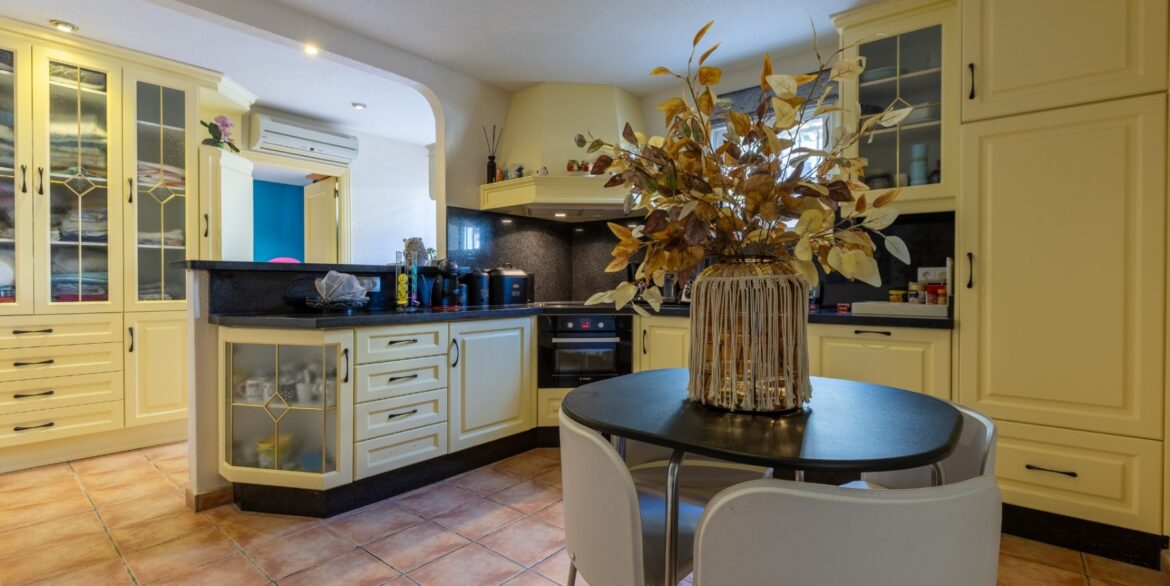 o_1ist7m5v9gcm1oc1bcei841coa5t