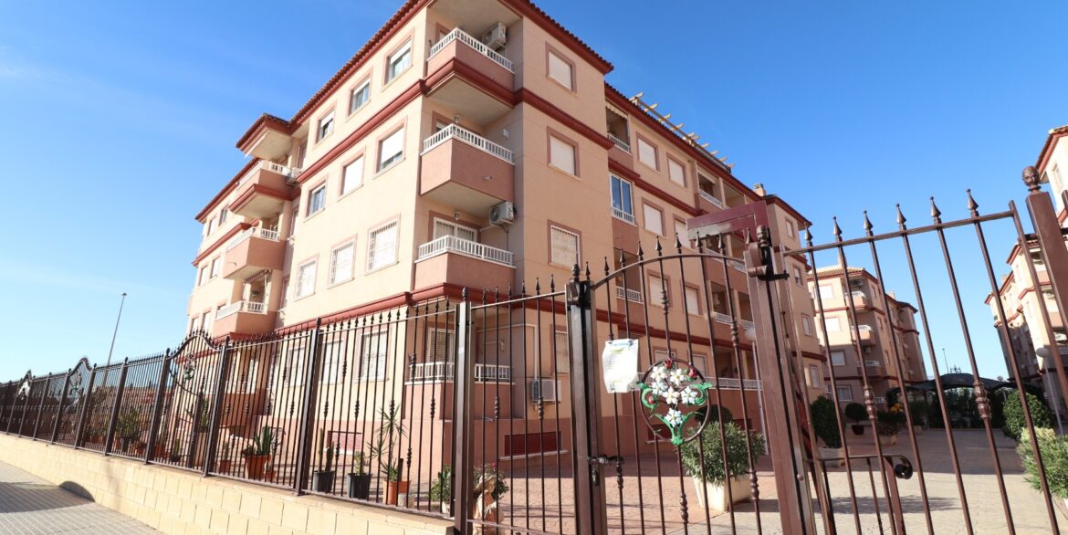 o_1itck17r150l137pbnb1vk11rc2a