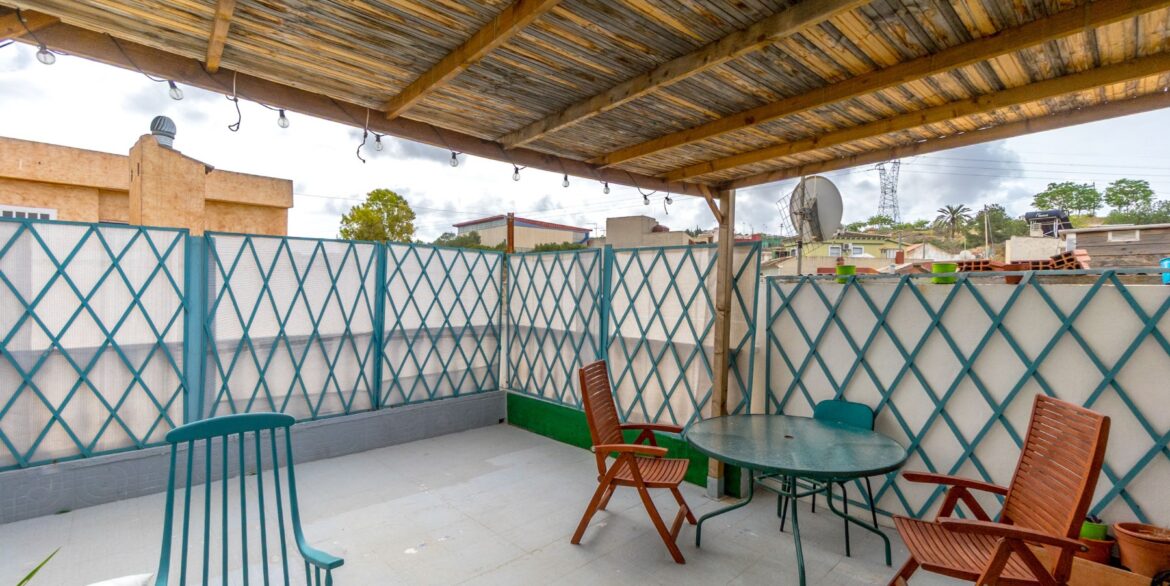 o_1itctkt4715vc1mbba2u1d45niu2n