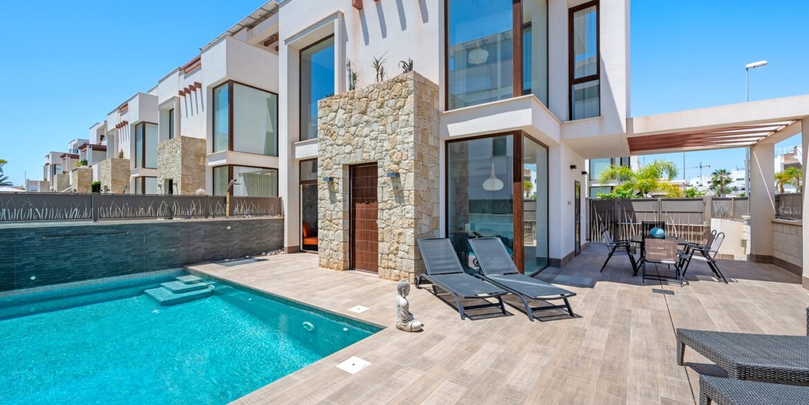 o_1itphpcls149b1ash1cgu19a21q6v3p