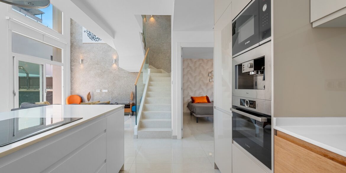 o_1itphpcls4n718dhg071i1r19oc3b