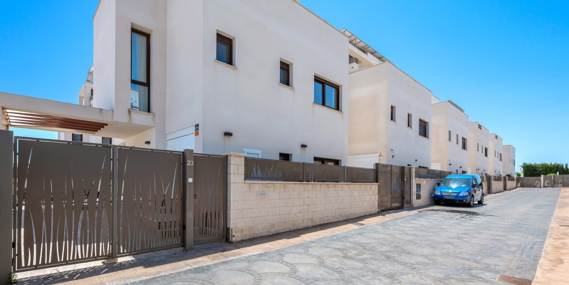 o_1itphpclsdln1bfsrq03nap163r