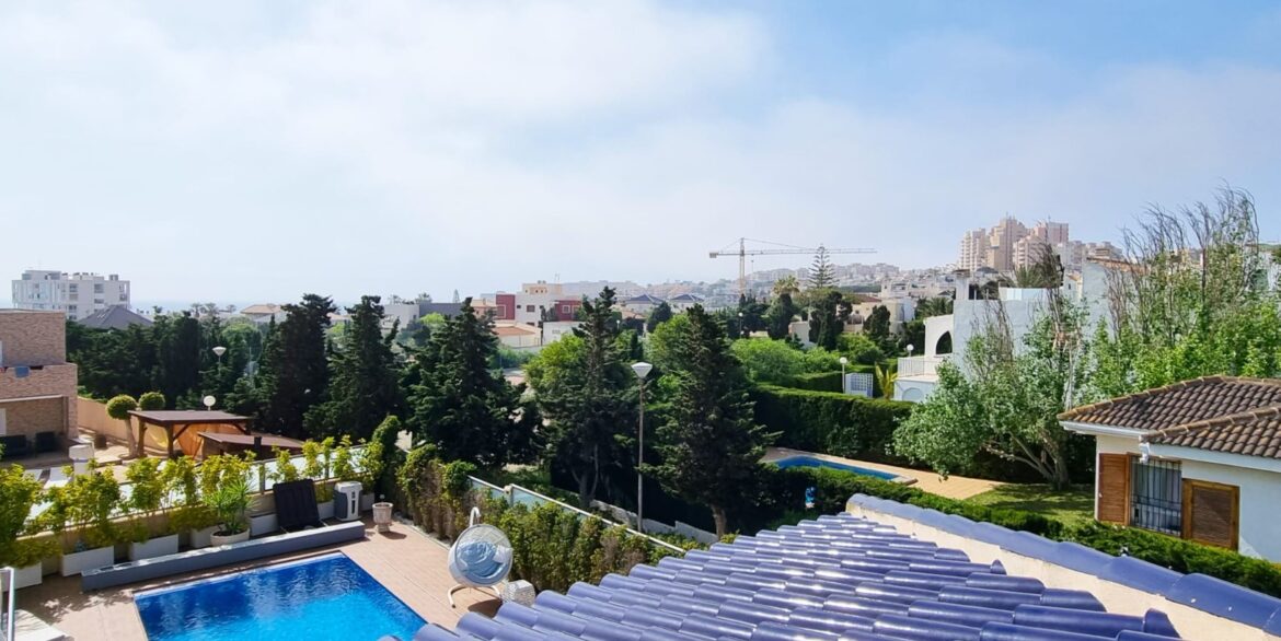 o_1iup17sup1nhun88mc11lgj150q2p