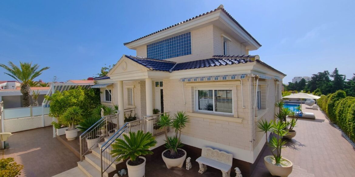 o_1iup17supm0s1rkqkqrv4h18gl2i