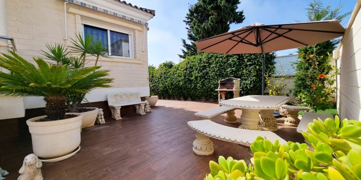 o_1iup17supvf91rvn1fo913f31baf2n