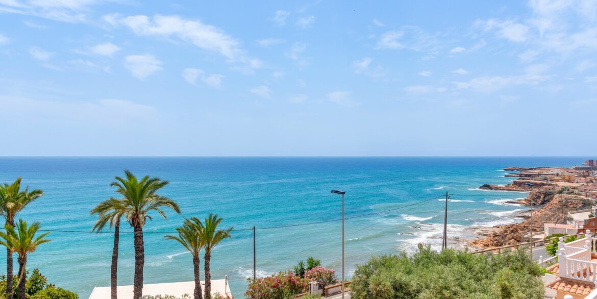 o_1ivfk1rmb1c4n15v01sd9jh0oe13i