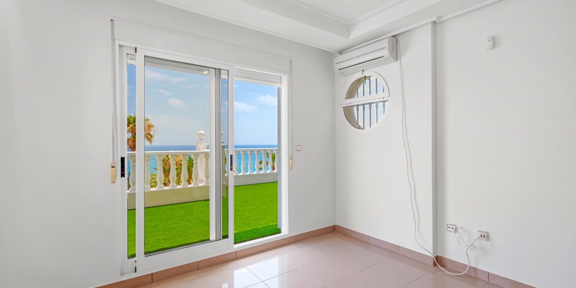 o_1ivfk1rmc71e6jlmg81212e784n