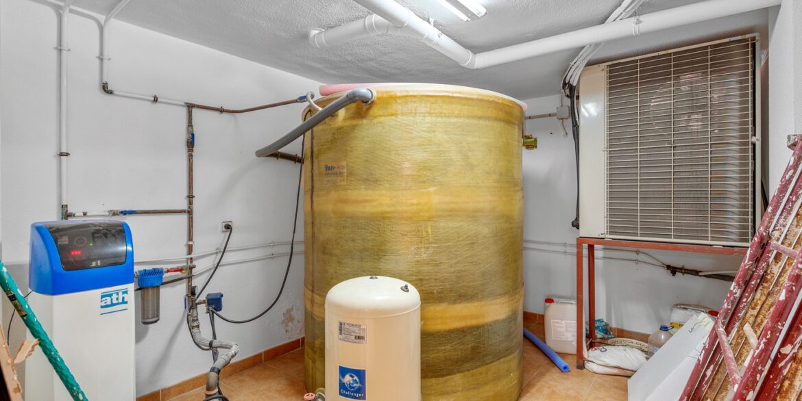 o_1ivfk1rmcbfin911cud1ci8c434q