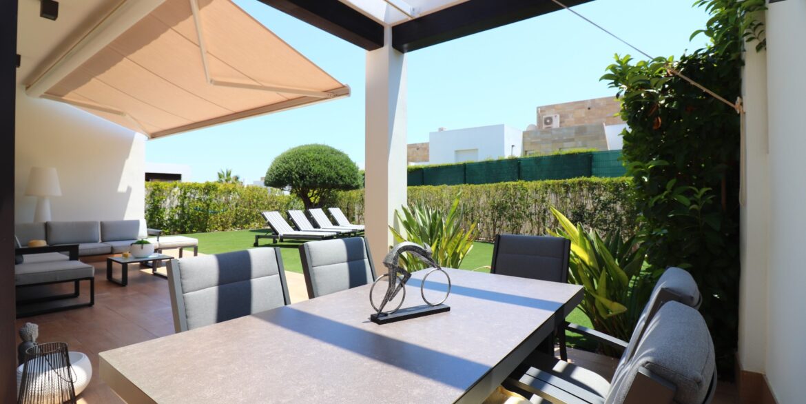 o_1ivie6tpa115j12a91he1p0d7no1v