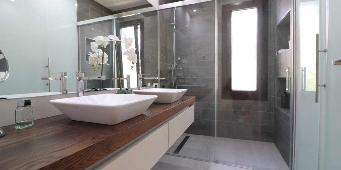 o_1ivie6tpa1fkk17p5iravg2kn2c