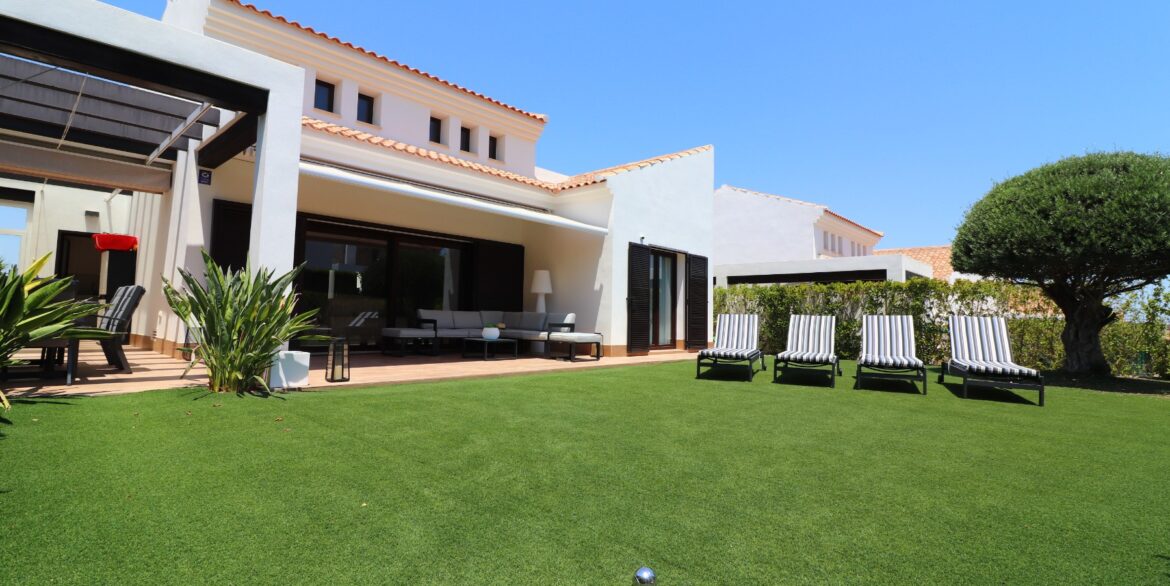 o_1ivie6tpa3rit7mkaa1p5p16pv1s