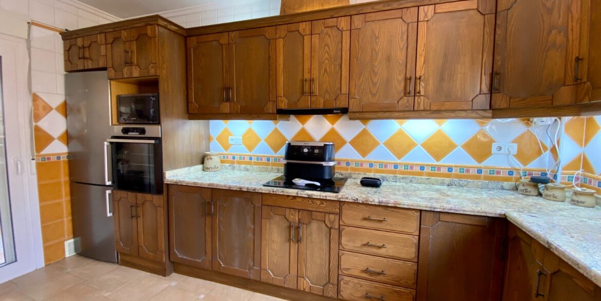 o_1j09oub1ds3jn71153b9coo1k58