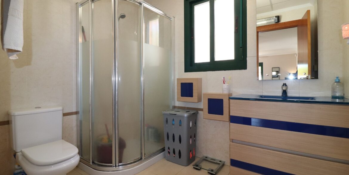 o_1j0u733561g144mntnma4t1qlt2d