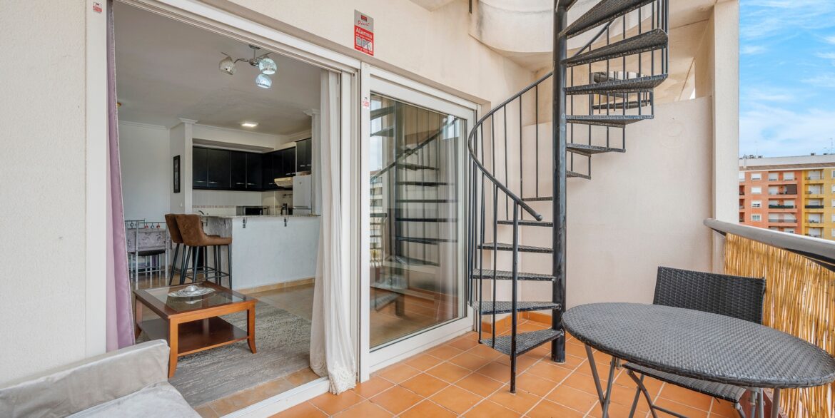 o_1j16ehsi31sn685b1s2u1p951htj2f