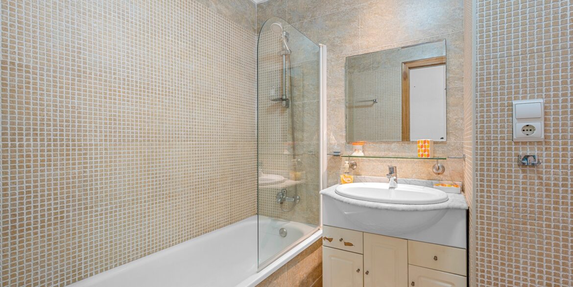 o_1j16ehsi3eo1a3v1b63aklpcc2n