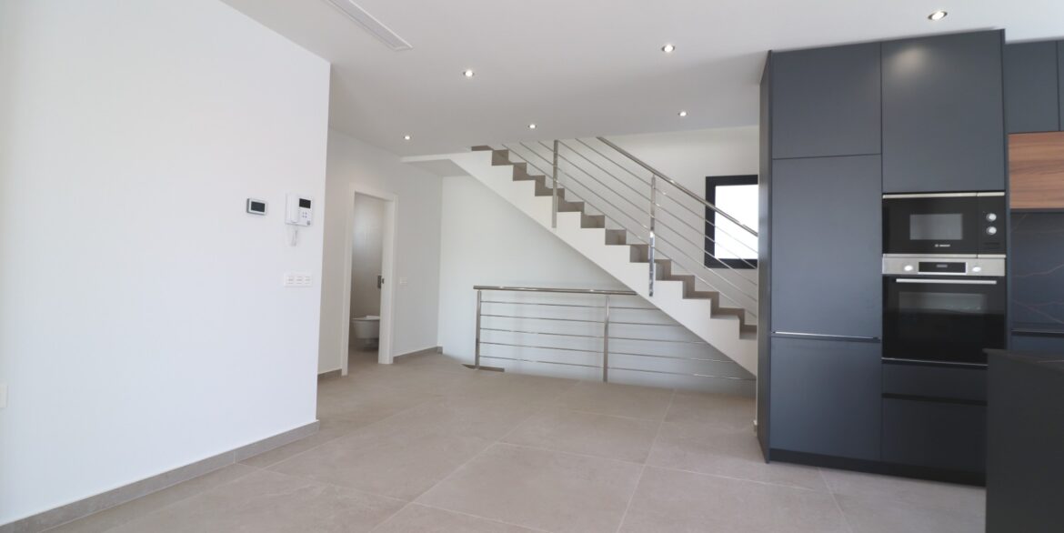 o_1j1aohglsouakh62qlp1hom72i