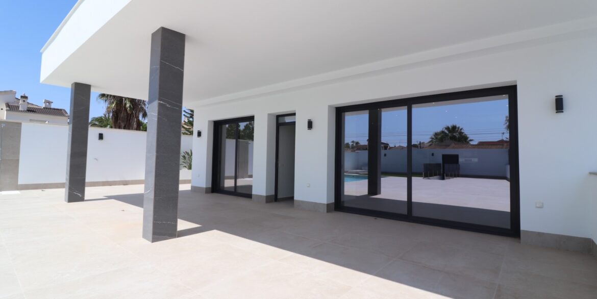 o_1j1aohglu13tt1lo516a61tv52bh3o