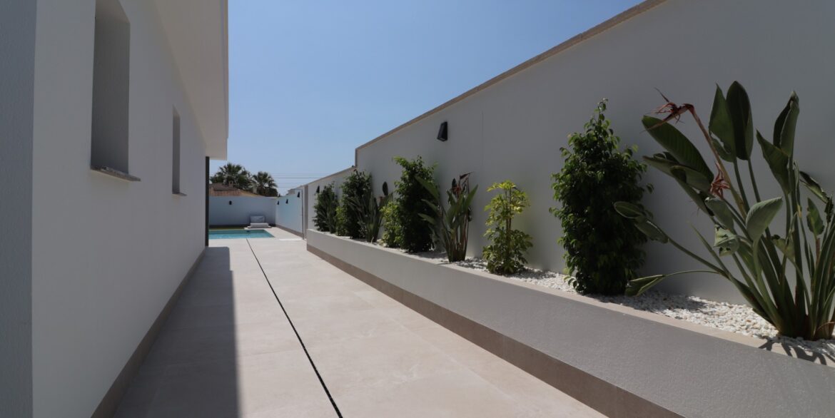 o_1j1aohglu17au1oa51hll1hsc9ch3l