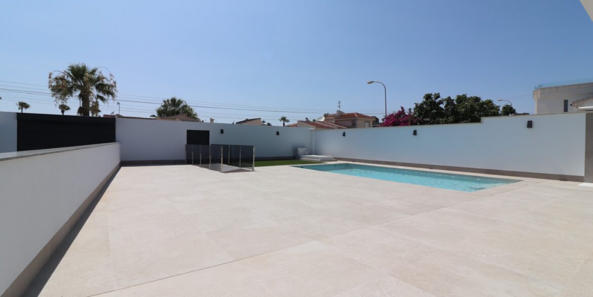 o_1j1aohglue971mvj1bgj1ioa194k3p