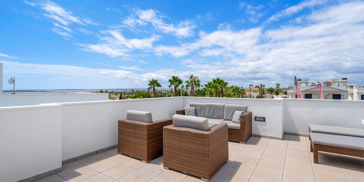 o_1j1da21q21sej1b0j16841h71pm23c