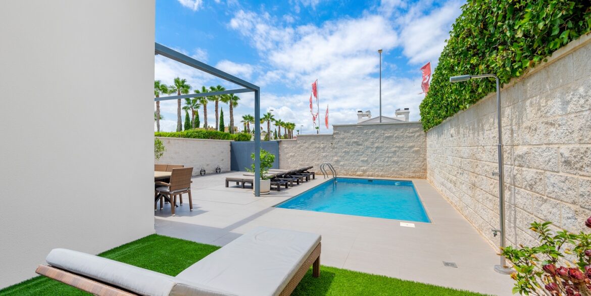 o_1j1da21q26v41su64523dobi039