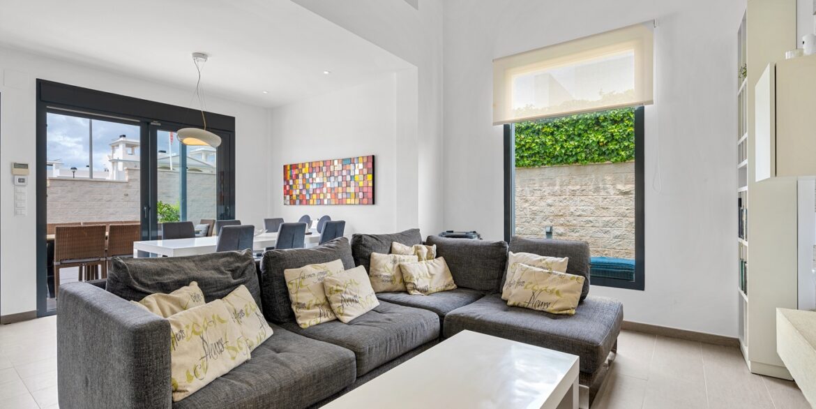 o_1j1da21q2fcfluv3686r5k8l2l