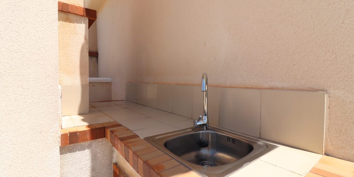 o_1j1t38p1i1qhk1ti61fegbquboi2u