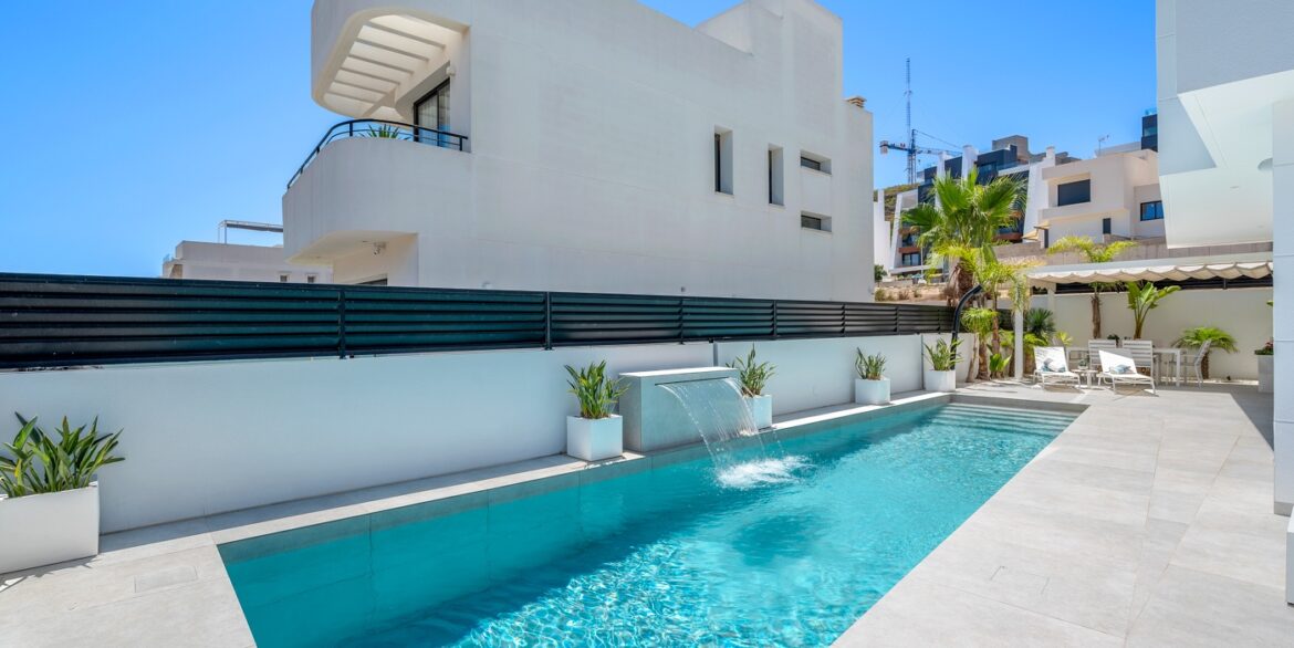 o_1j22kpn5m1k62a7s18s13iidc53b