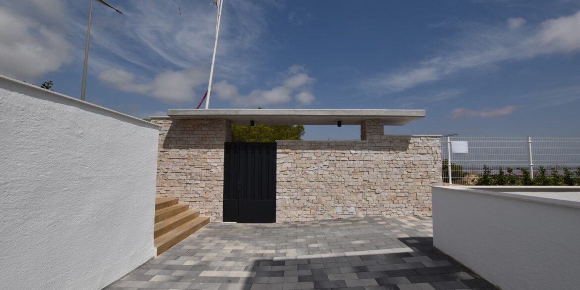 o_1j2cdqn4416sb1urod1n67cgku3t