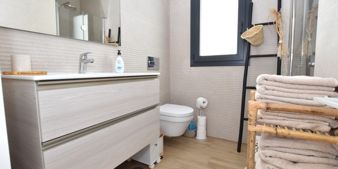 o_1j2cdqn441ujpan011lo1ohl1oj730