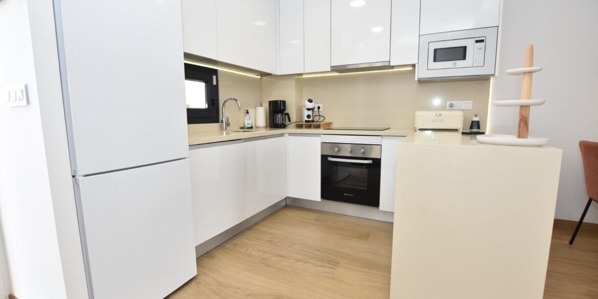 o_1j2cdqn44jbm1b6jqjfr51f7b3a