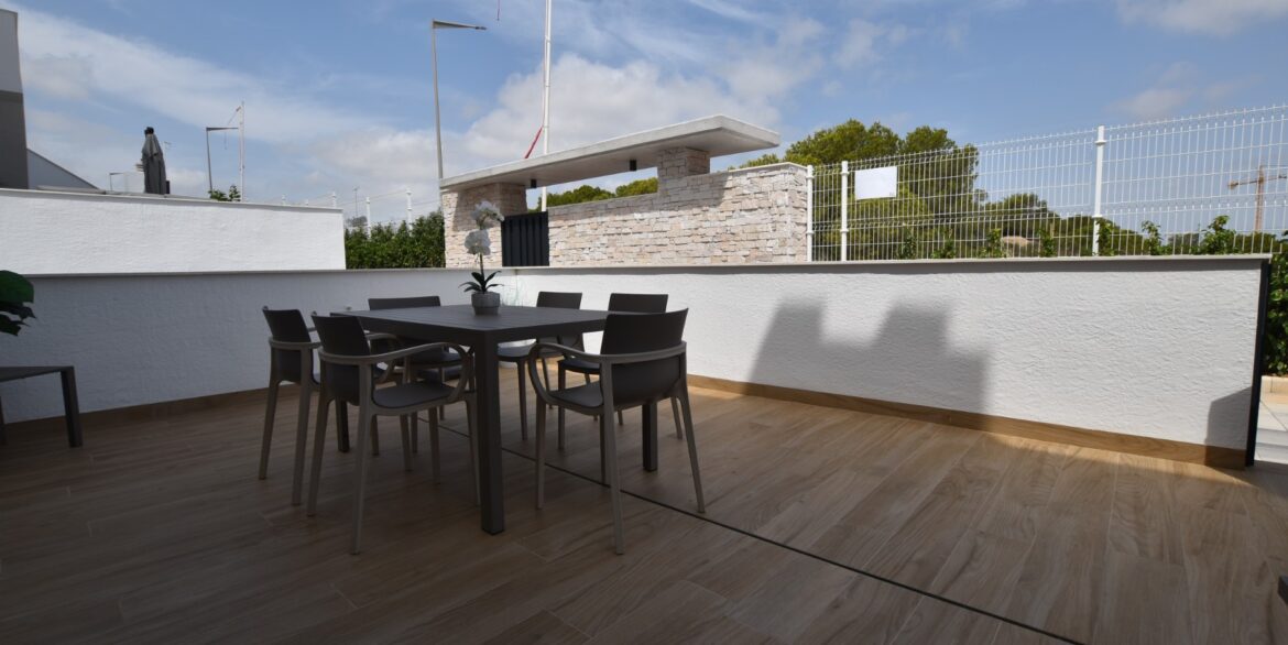 o_1j2cdqn44qea1d361041nnm1jg93s