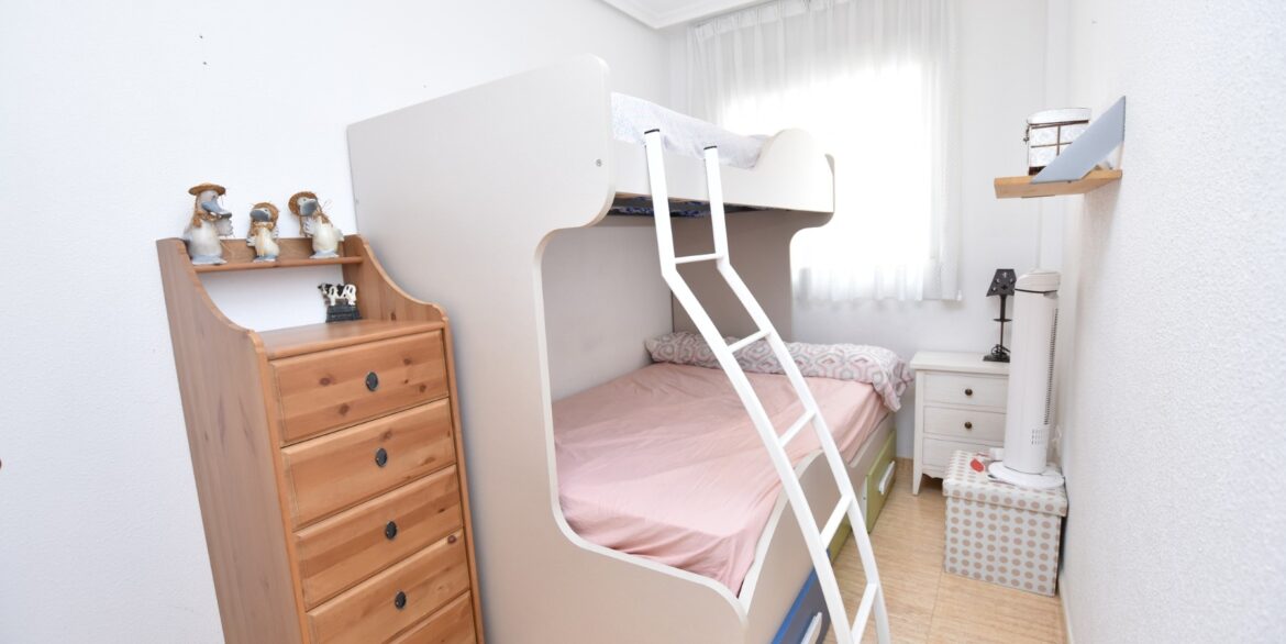 o_1j30rk5m5172630i11bd4ar1f4n1t