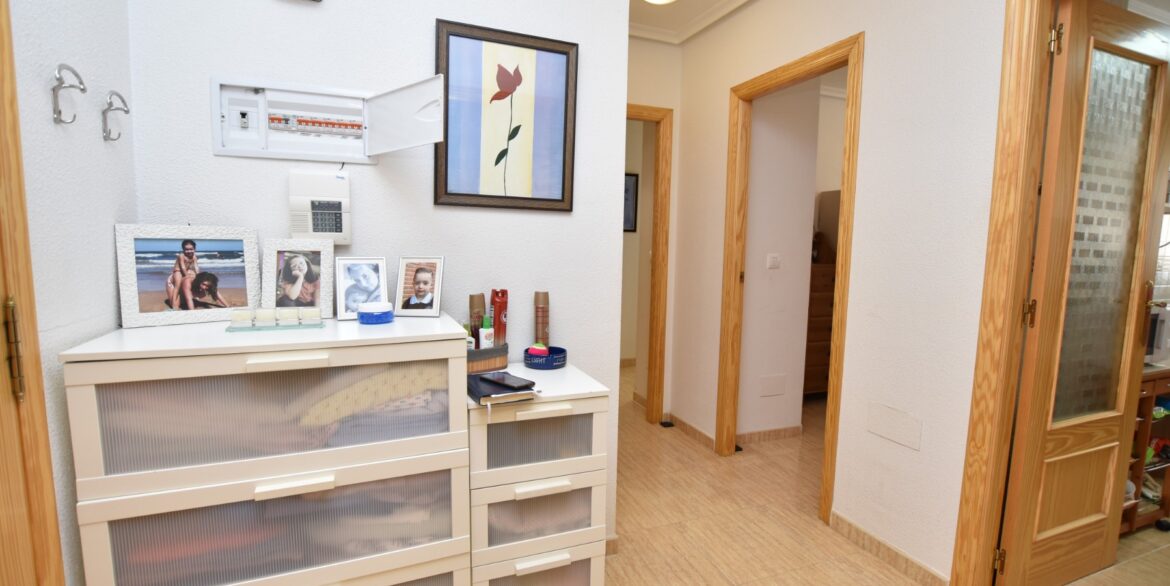 o_1j30rk5m51cgi1nq1g1r1cn01oea1u