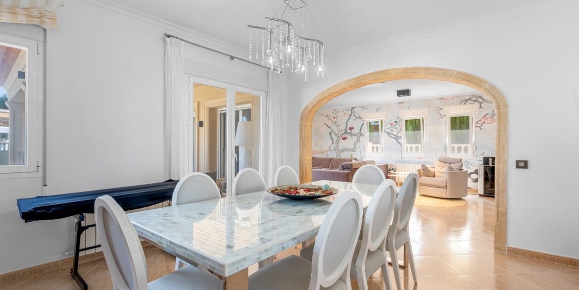 o_1j3dh8o8f17rj1ubg6r15f21ek751