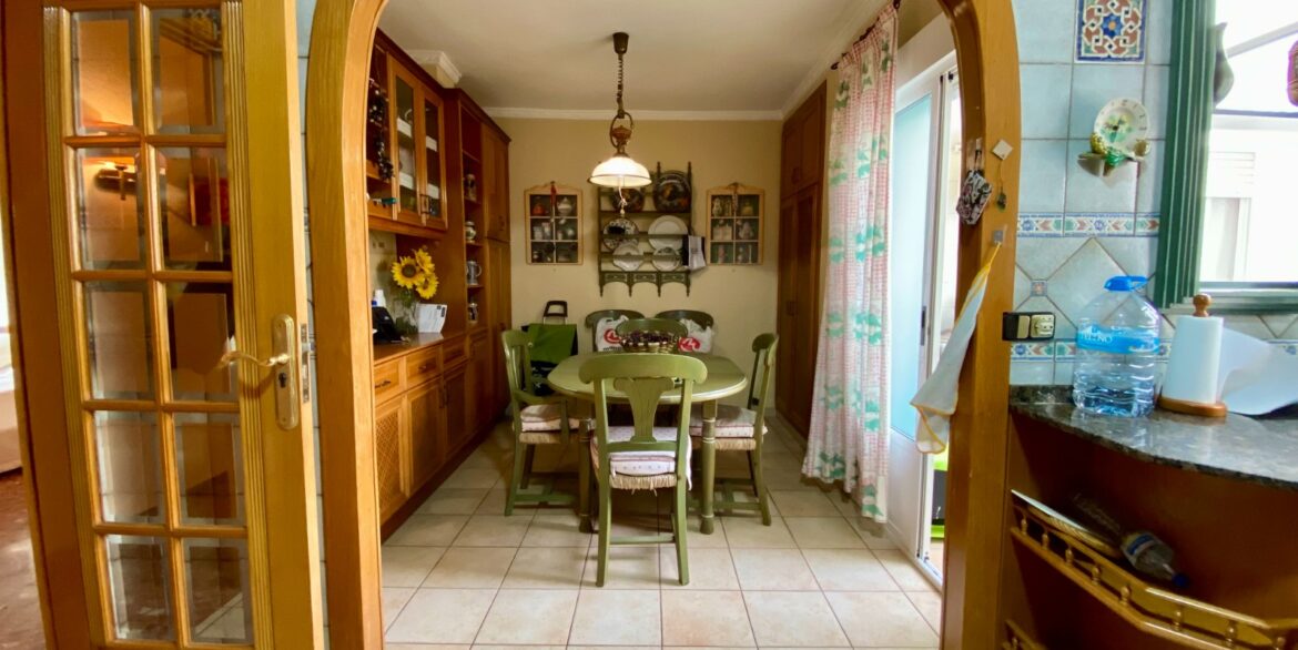 o_1j45c64j81vpj1l1j9121vlb15qt2j